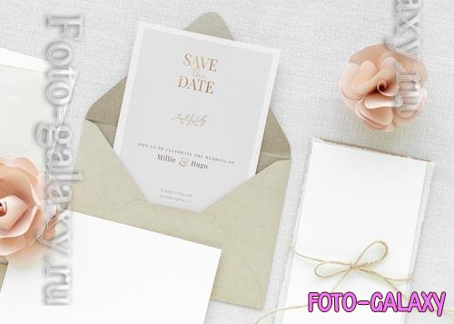 PSD wedding card template mockup with pink roses