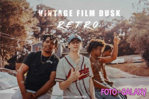 Vintage Film Dusk Photo Effect